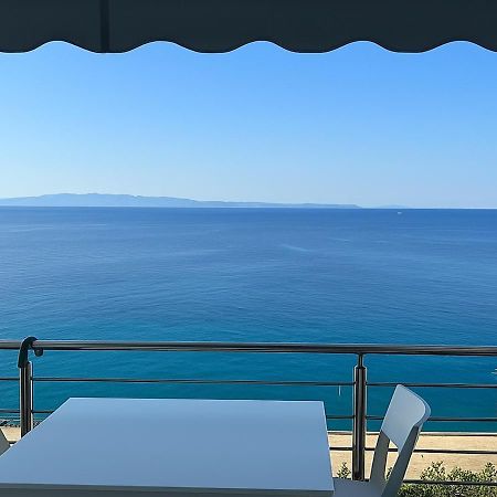 צ'פרו Blue Sea Apartments מראה חיצוני תמונה