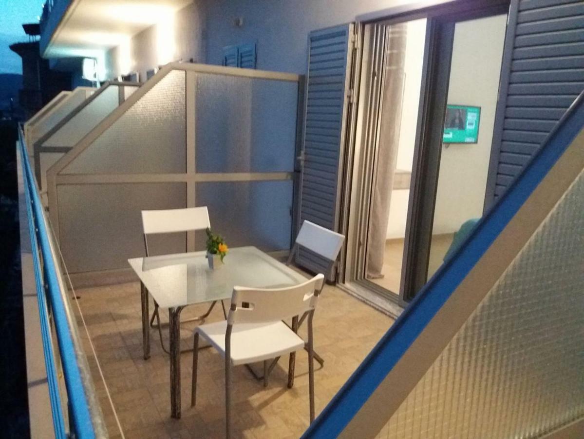 צ'פרו Blue Sea Apartments מראה חיצוני תמונה